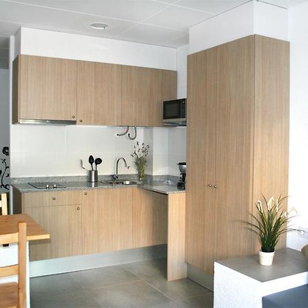 Apartaments La Riera Roses Ruang foto