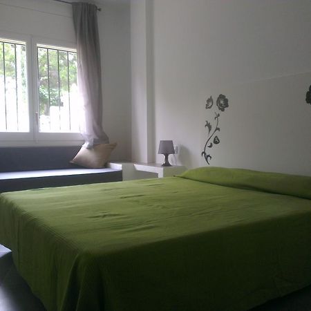 Apartaments La Riera Roses Bagian luar foto