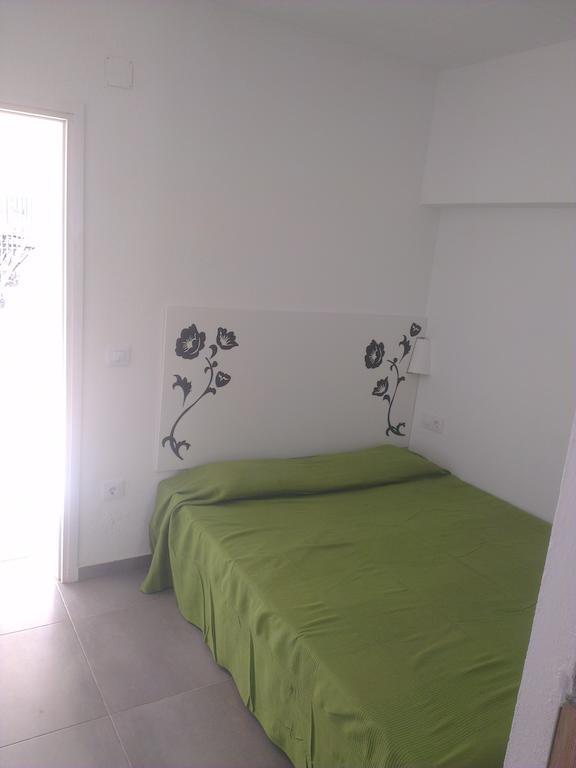 Apartaments La Riera Roses Bagian luar foto